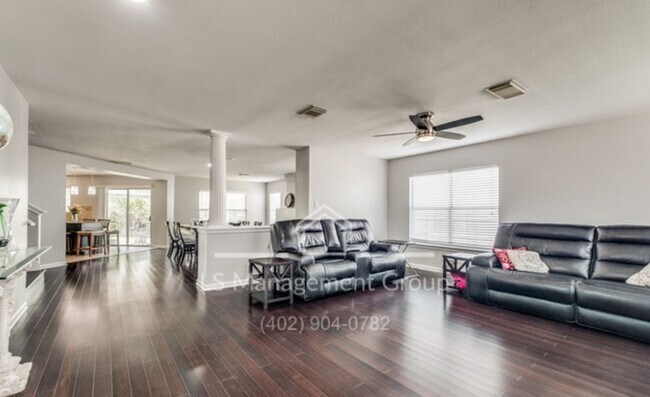 Building Photo - 7618 Van Ness Dr