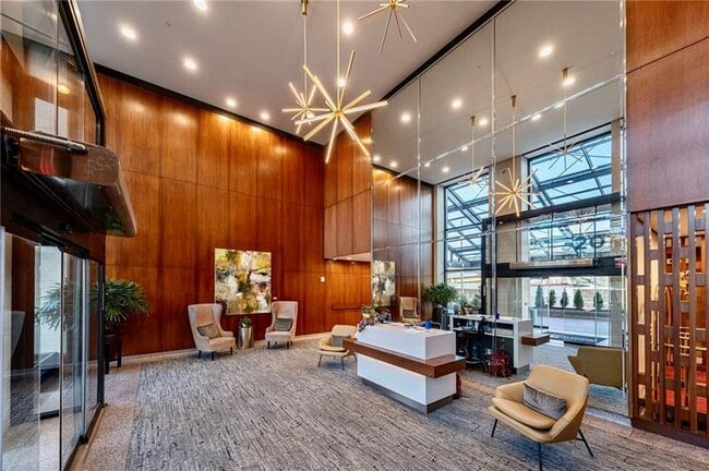 Building Photo - 320 Fort Duquesne Blvd