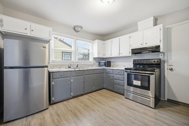 Building Photo - 1248 37th St