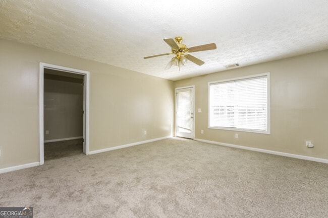 Building Photo - 6288 Lake Valley Point