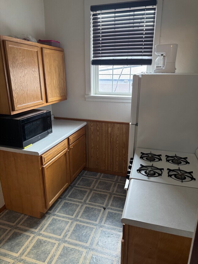 Building Photo - Midtown Mall