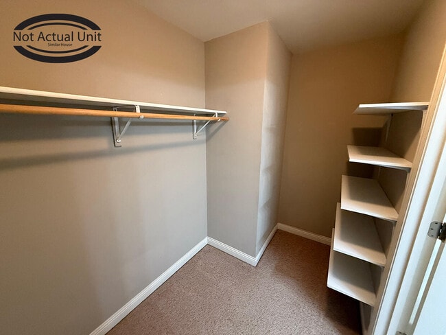 Building Photo - 7437 Noah Ct