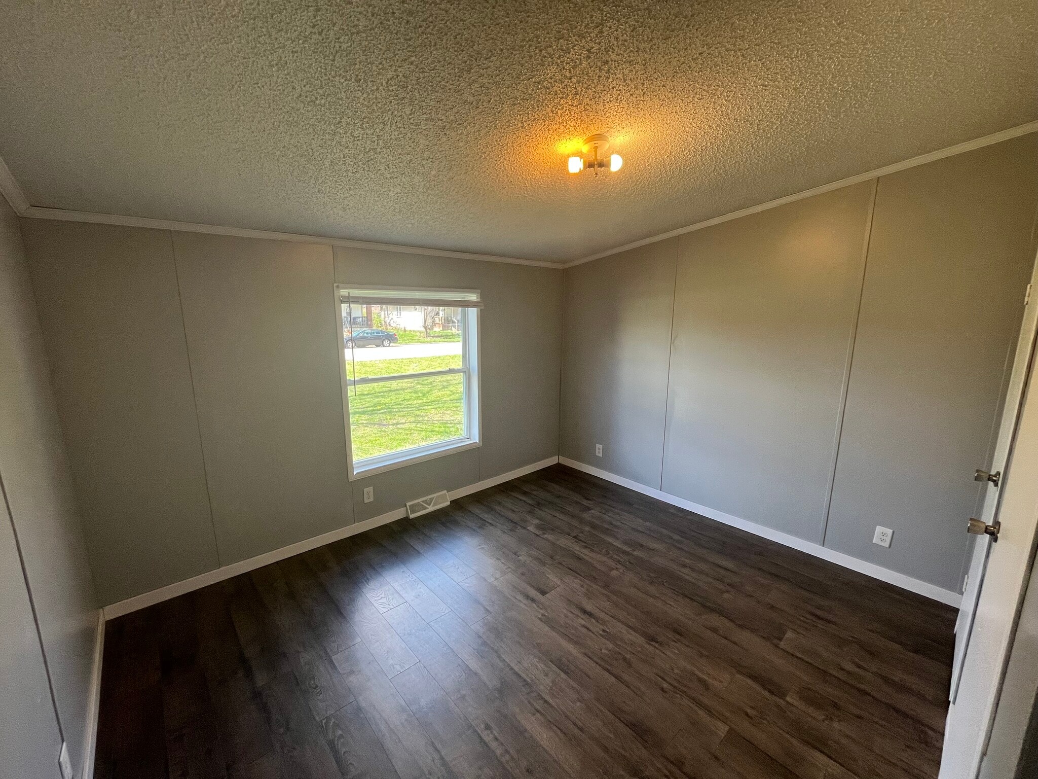 Building Photo - 1802 E Willard St