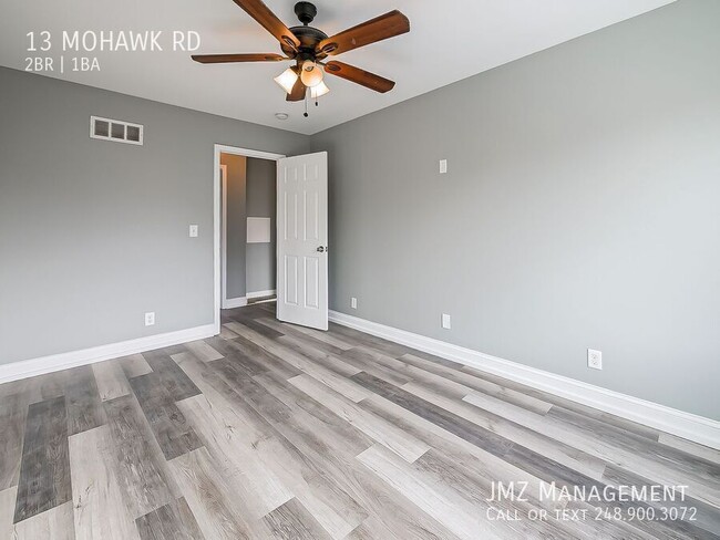 Building Photo - 13 Mohawk Rd