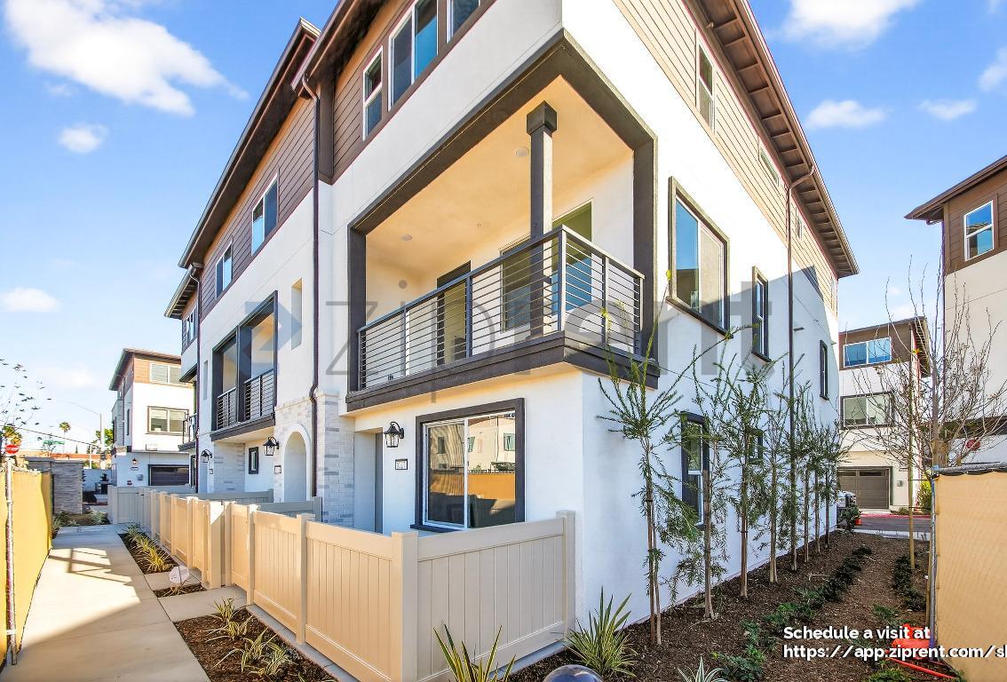 Building Photo - 9515 Hannah Wy