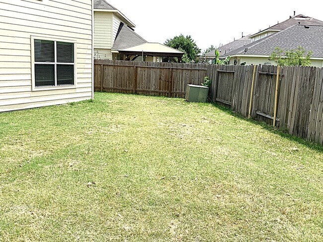 Building Photo - 910 Redcrest Springs Ct