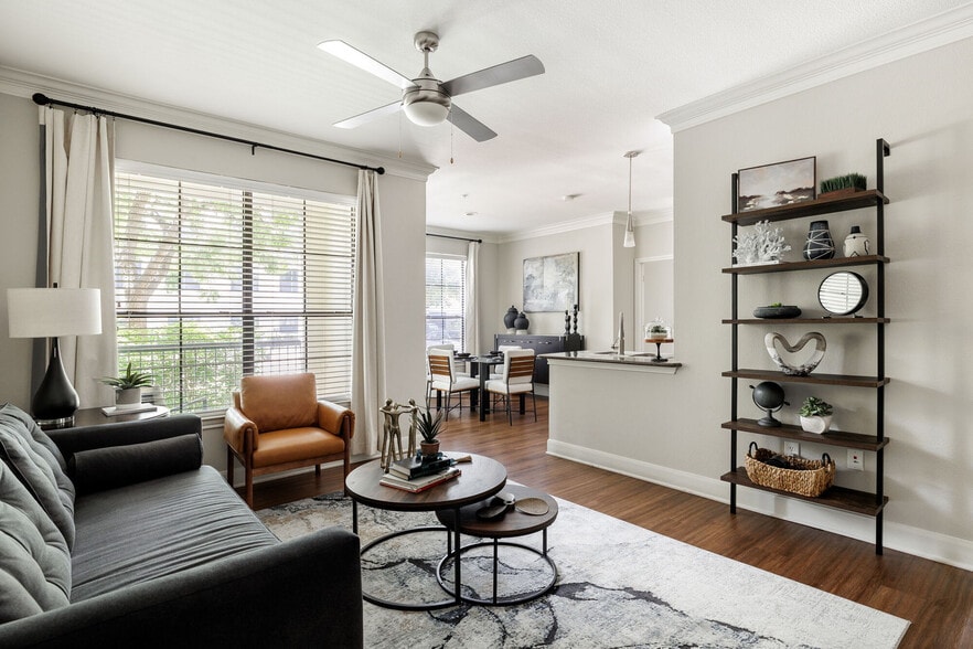 Primary Photo - Lantana Hills