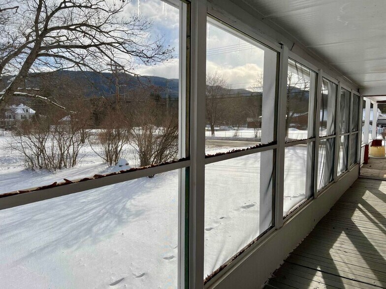 Building Photo - 1316 US-302