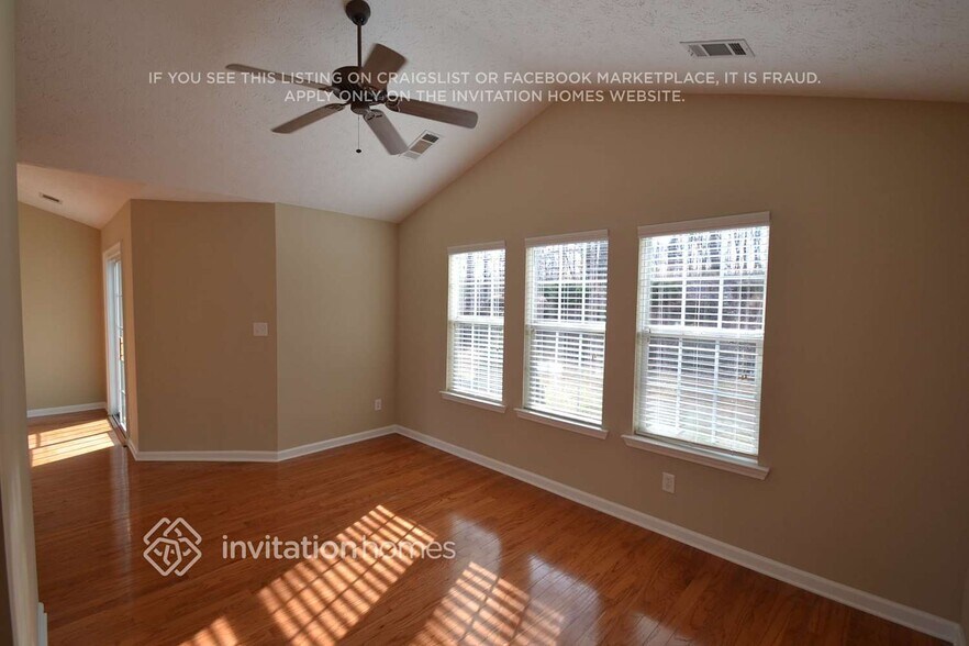 Building Photo - 2405 Pemberton Point