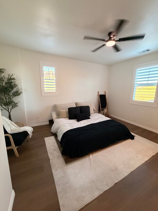 Building Photo - 36351 Elizabeth Ln