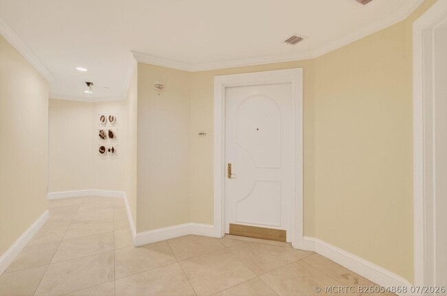 Building Photo - 3700 S Ocean Blvd