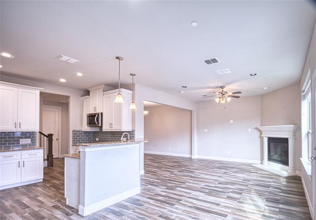 Building Photo - 3009 Galveston St