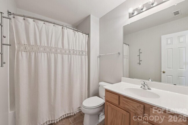 Building Photo - 124 Clydesdale Ct