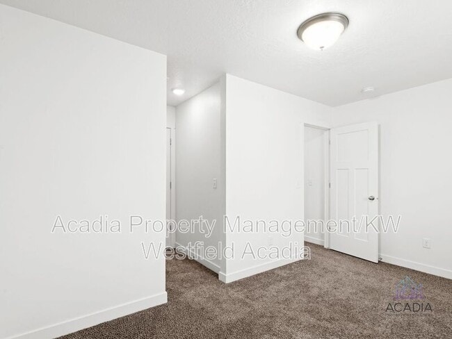 Building Photo - 664 N 130 E