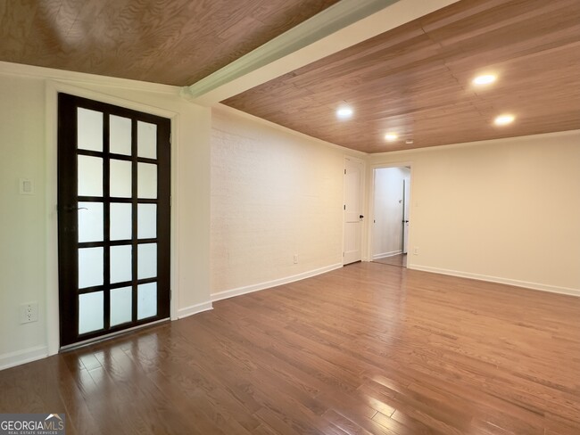 Building Photo - 242 Dry Valley Rd