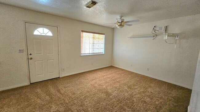 Building Photo - PLACE - XAV8709