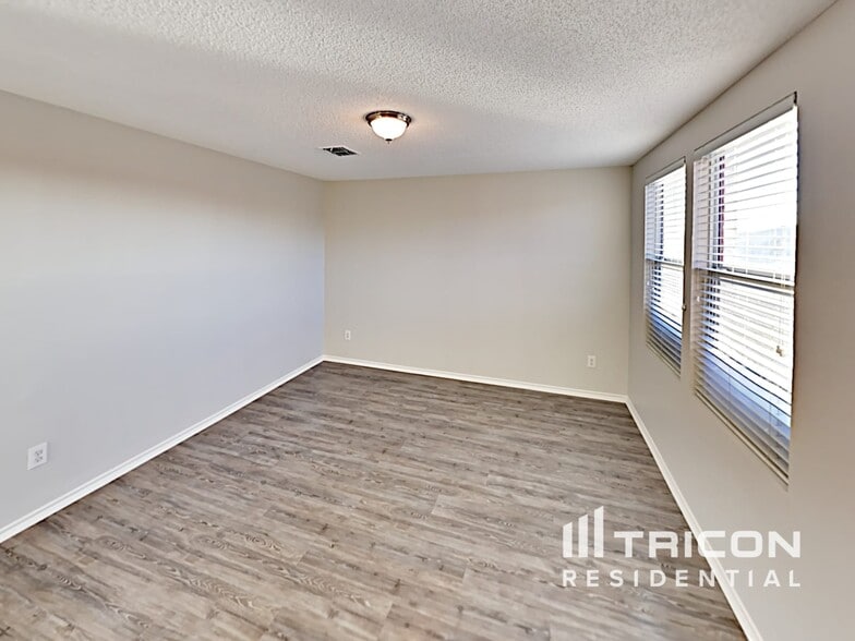 Building Photo - 1428 Junction Run