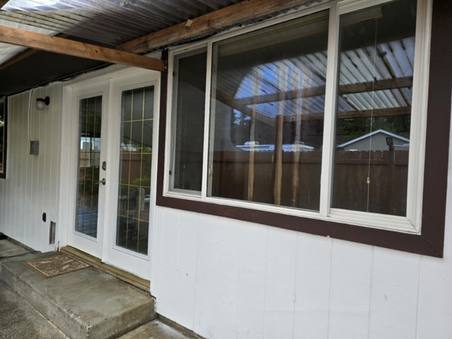 Building Photo - 4010 9th St SW