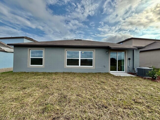 Backyard1 - 11237 Linden Depot Rd