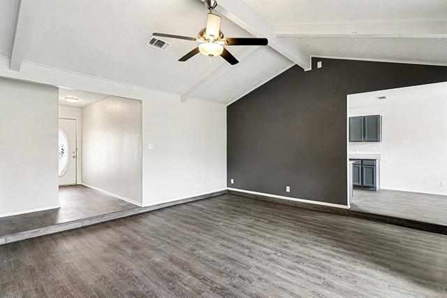 Building Photo - 2705 Warren Ln