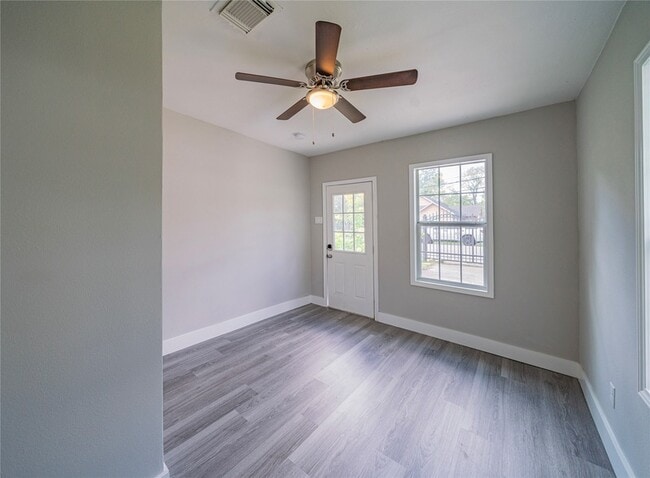 Building Photo - 5718 Cherry St