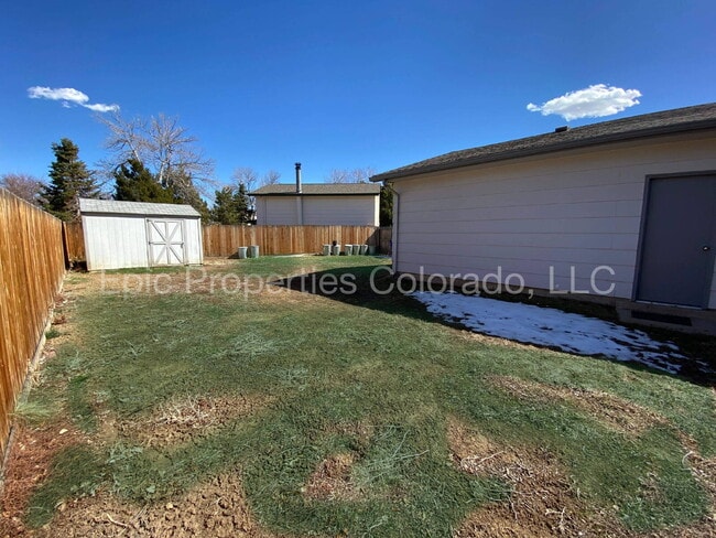 Building Photo - Pet-friendly Tri-Level Home with Large Backyard