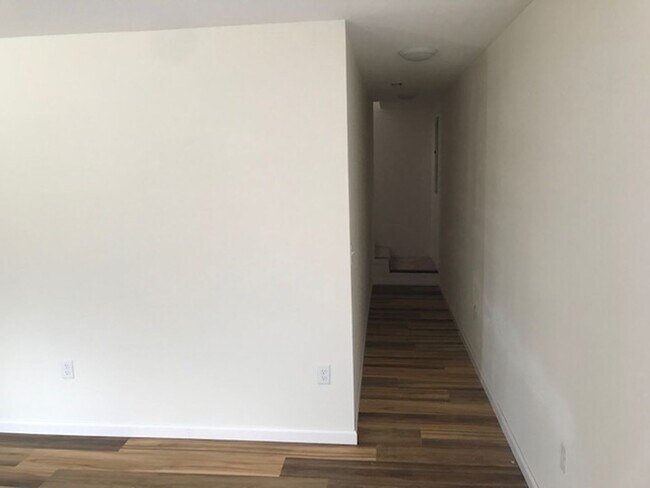Building Photo - ACCEPTED APPLICATION 9-7-24