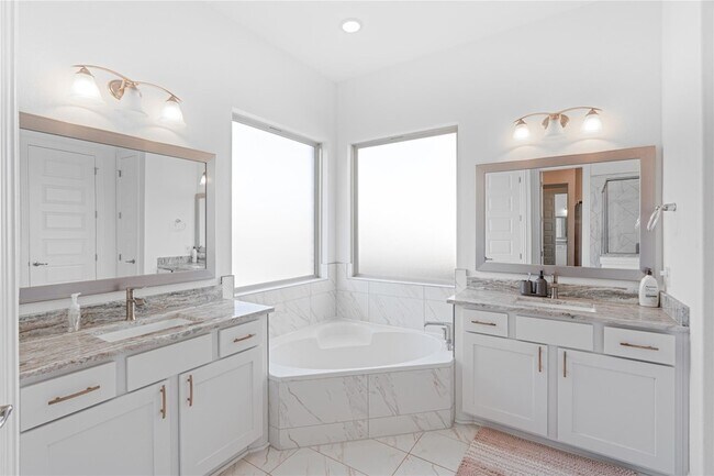 Building Photo - 3037 Sage Ranch Dr