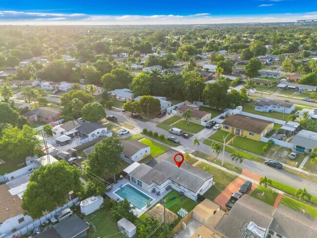 Building Photo - 18715 NW 10th Ct