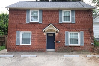 Building Photo - 110 Bowmar St