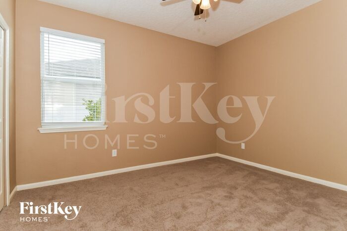 Building Photo - 12177 Evans Oak Ct