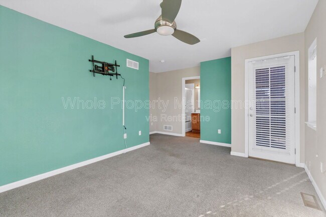 Building Photo - 2933 Central Park Blvd