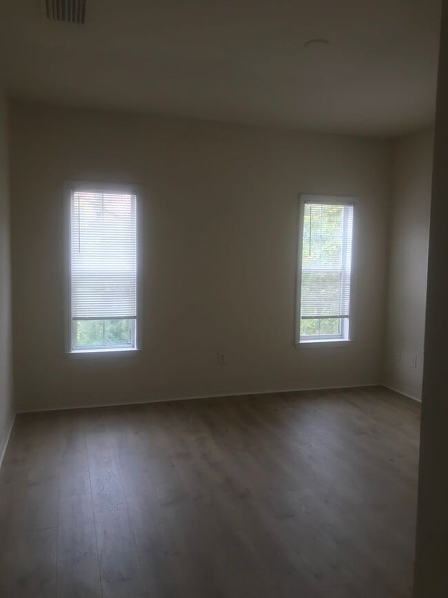 Building Photo - 3615CR#622(100)