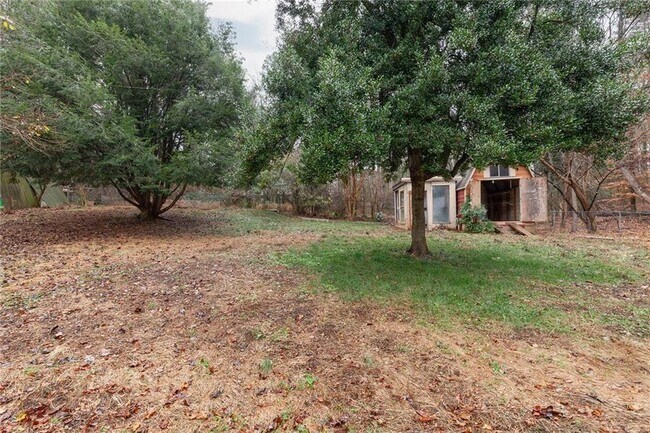 Building Photo - 390 Tidwell Rd