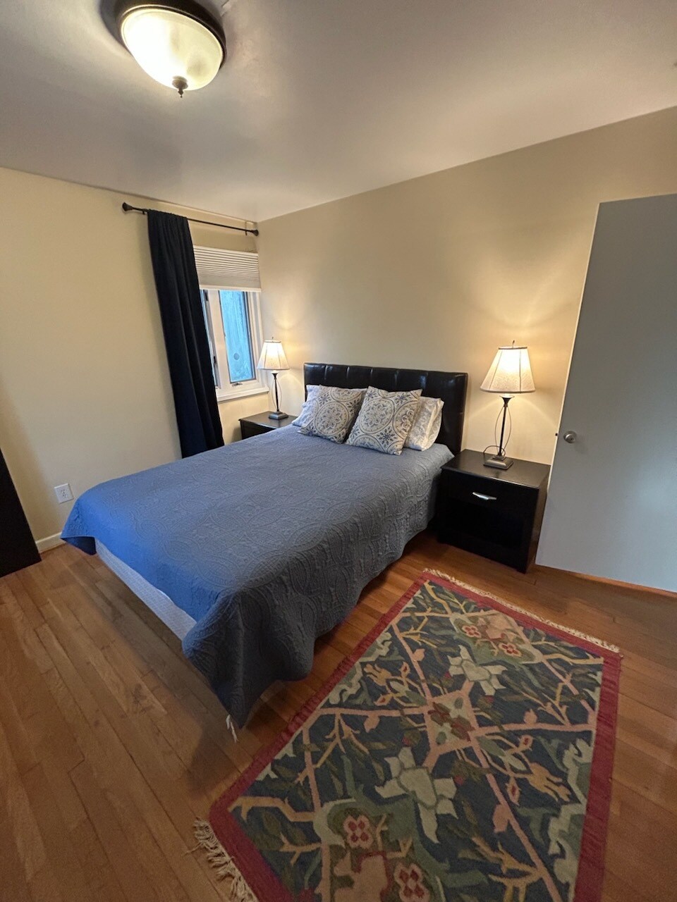 Building Photo - 6009 Grosvenor Ln