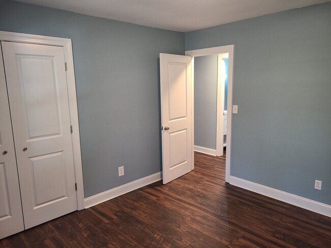 Building Photo - 3 bedroom, 2 bath home - Burgaw