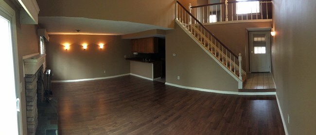 Primary Photo - 7 Gothic Ln