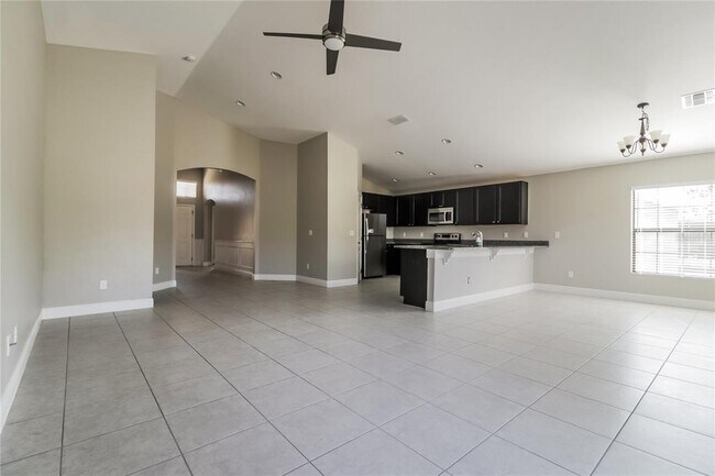 Building Photo - 327 Anchovie Ct