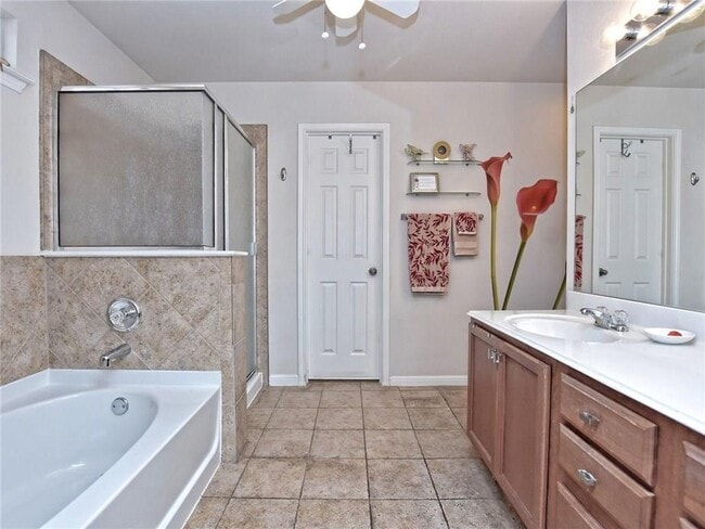 Building Photo - 18617 Wind Valley Way