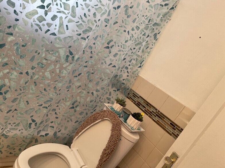 Bathroom - 6542 Whitney Ave
