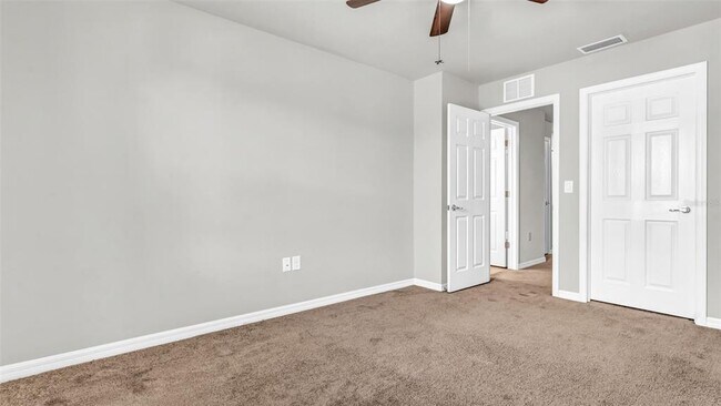 Building Photo - 9153 Hillcroft Dr