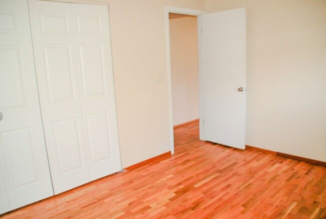 Building Photo - Truly adorable and private 3 bed rambler in great neighborhood in the heart of Kent.