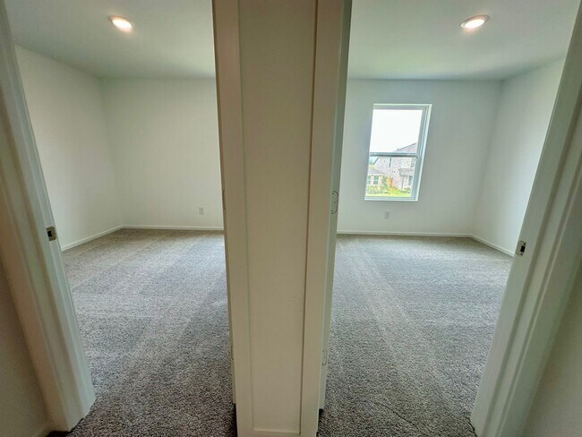 Building Photo - 3016 Wild Dunes Dr