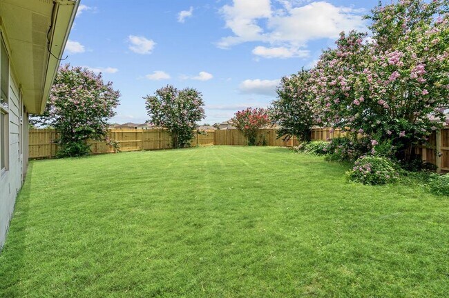 Building Photo - 18339 Red Oak Manor Ln