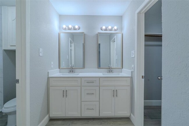 Building Photo - 6507 Desert Rose Ln