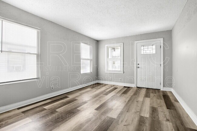 Building Photo - 4217 Grand Ave