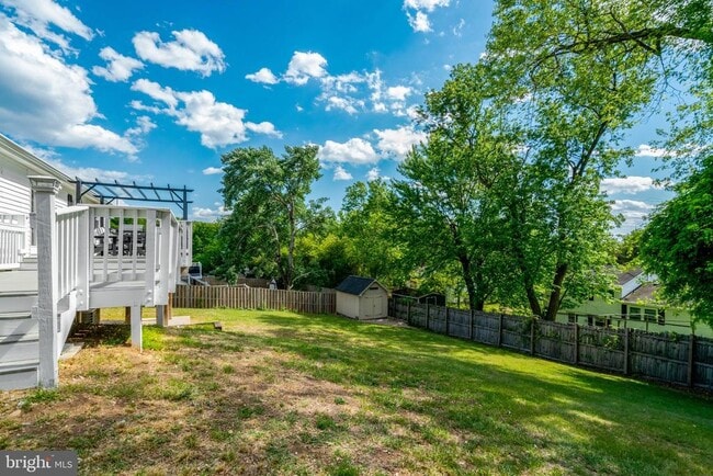 Building Photo - 6510 Carriage Dr