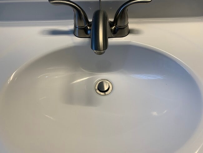 Building Photo - 2513 18th Ave