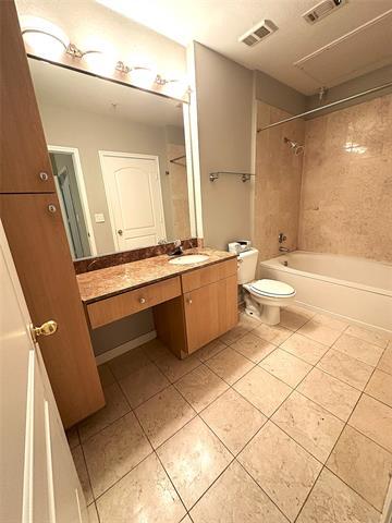 Building Photo - 3225 Turtle Creek Blvd Blvd