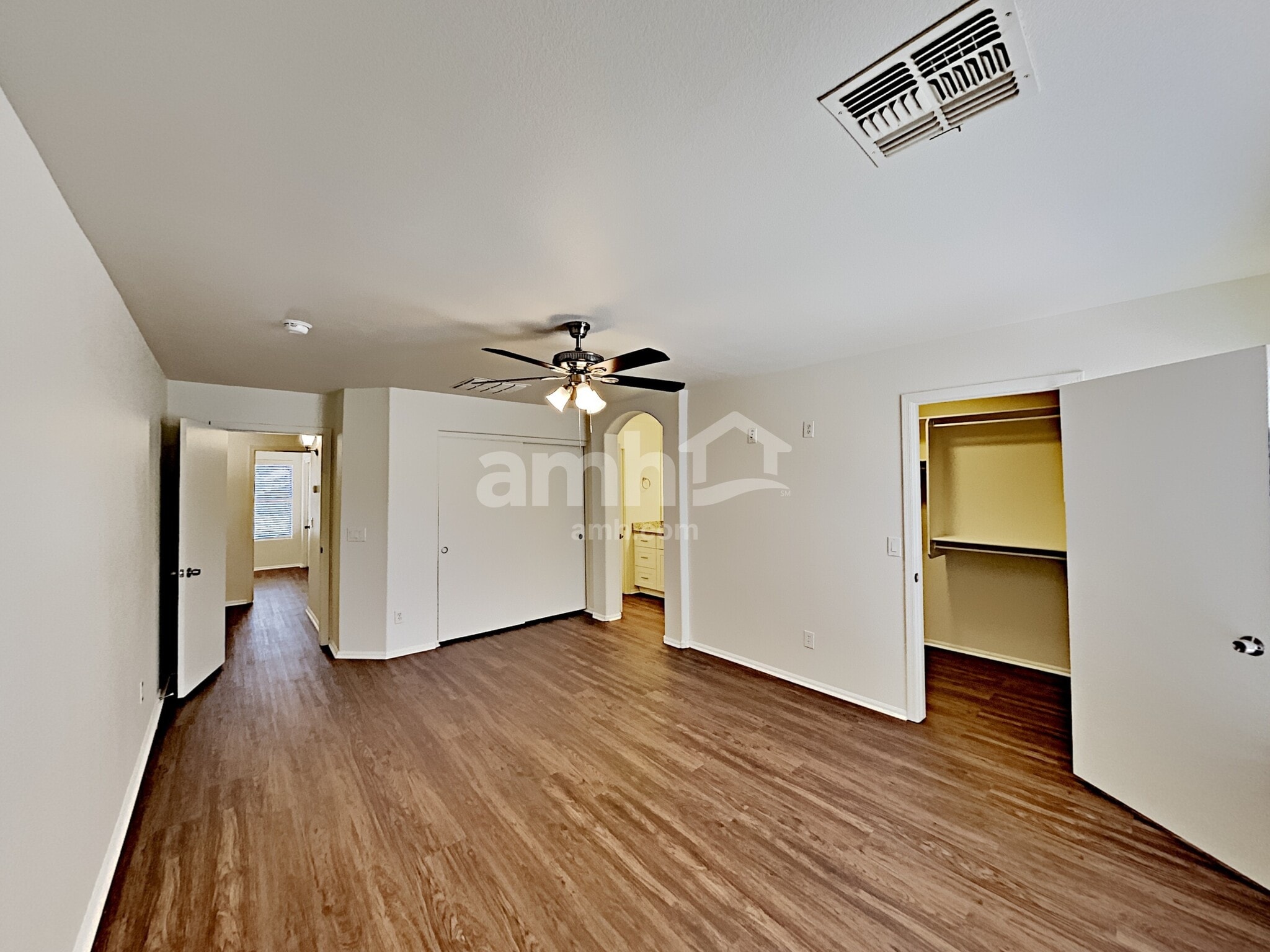 Building Photo - 12443 W San Miguel Ave